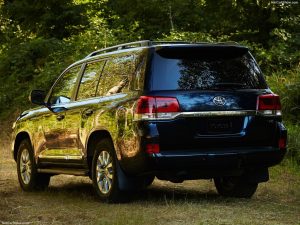 Toyota Land Cruiser 2016 1024x768 Wallpaper 14 300x225