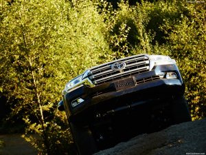 Toyota Land Cruiser 2016 1024x768 Wallpaper 1e 300x225