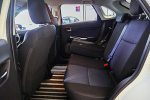 SPACIOUS REAT SEATING 300x200